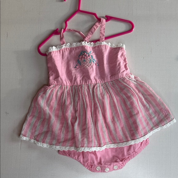 Well Dressed Wolf Other - Well Dressed Wolf Pink Striped Bubble